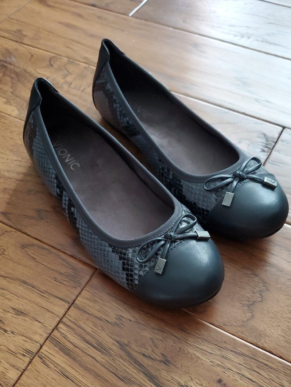 Vionic Minna Gray Snake Print Ballerina Flats Women's Size 8
